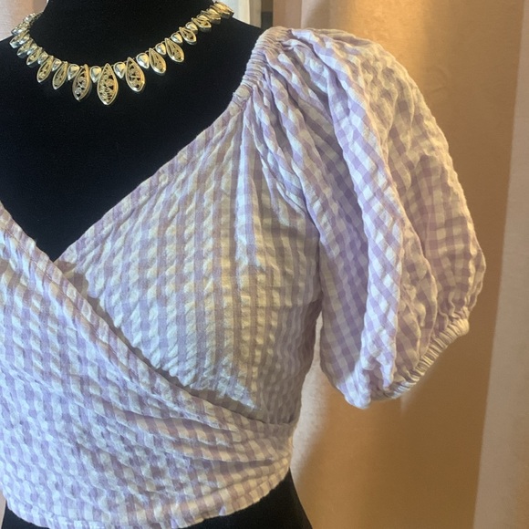 Sim & Sam Size M Gingham Wrapped V Neck Crop - Picture 2 of 11